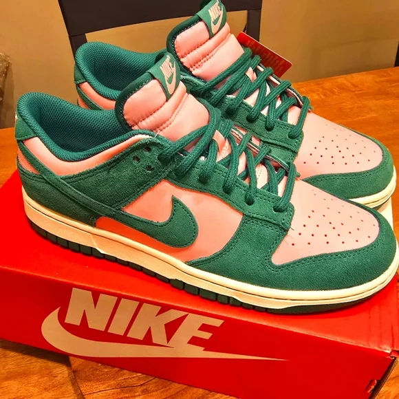 NIKE DUNK LOW RETRO SE
